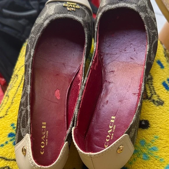 Coach Women's Brown Patterned Flats with Cream Toe - Picture 3 of 4